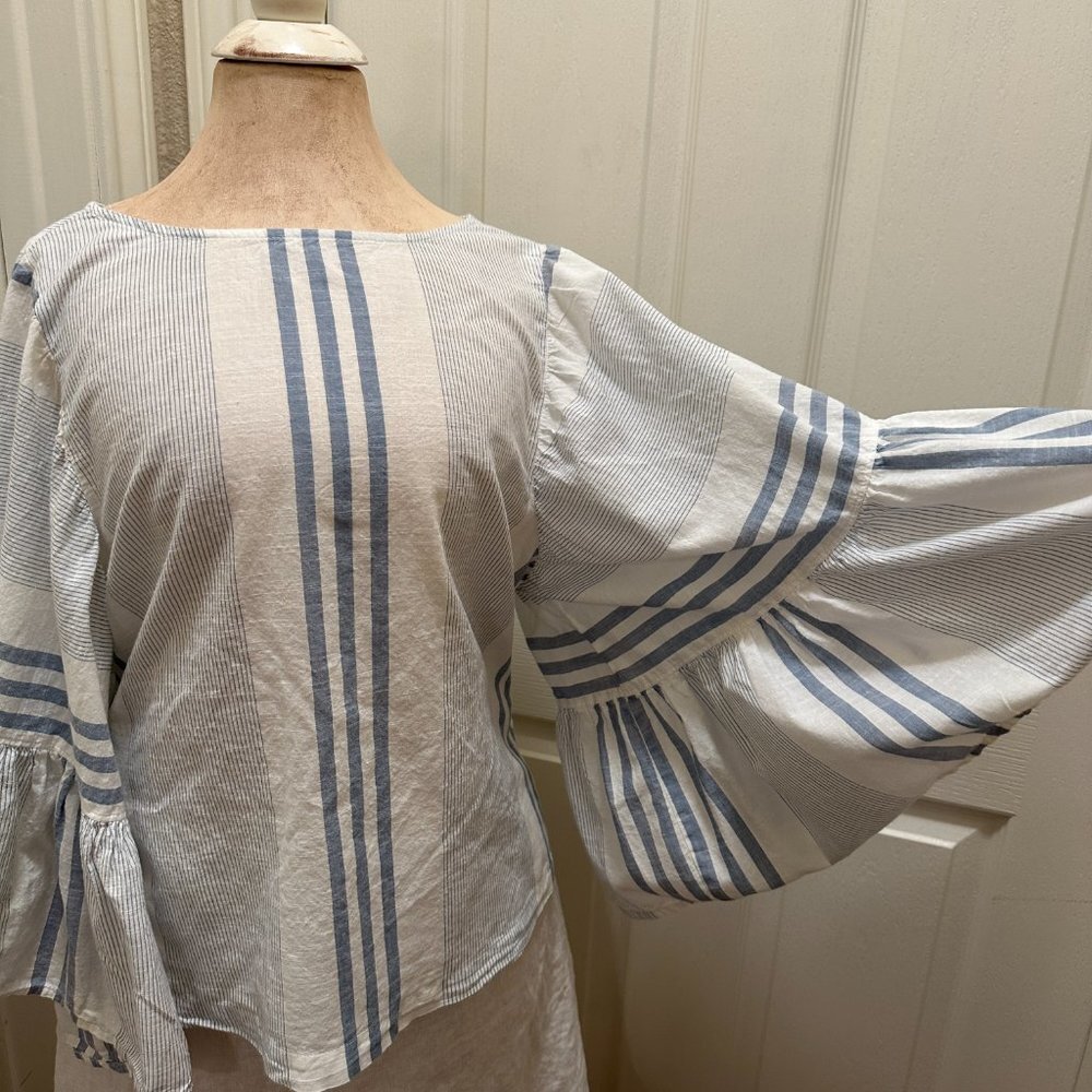BeachLunchLounge Top Size S/P Stripe White Blue Nautical Flare Bell Sleeves Boho